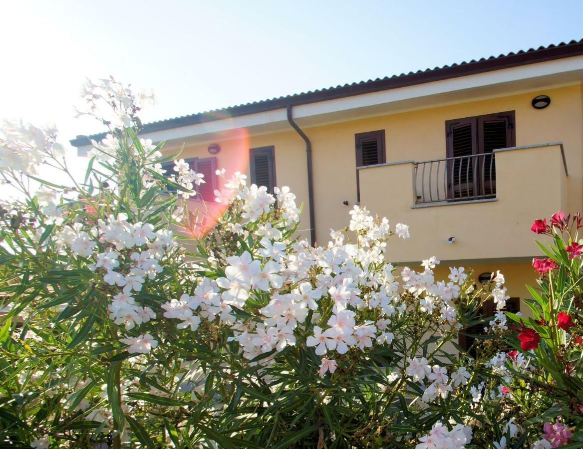 Sa Fiorida Appartamenti Valledoria  Extérieur photo